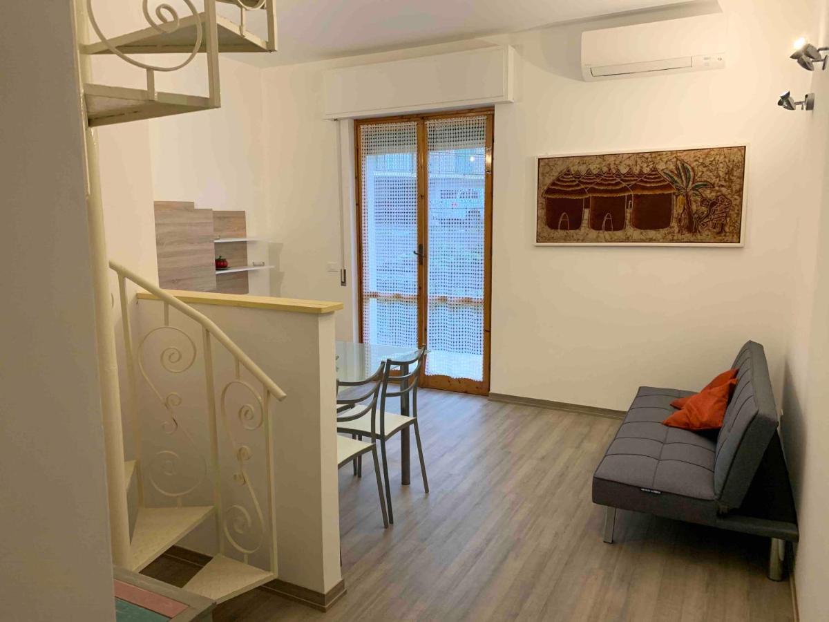 Residence Mare Verde Pietra Ligure Bagian luar foto