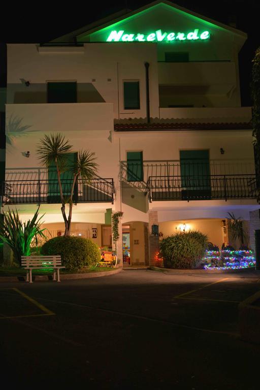 Residence Mare Verde Pietra Ligure Bagian luar foto