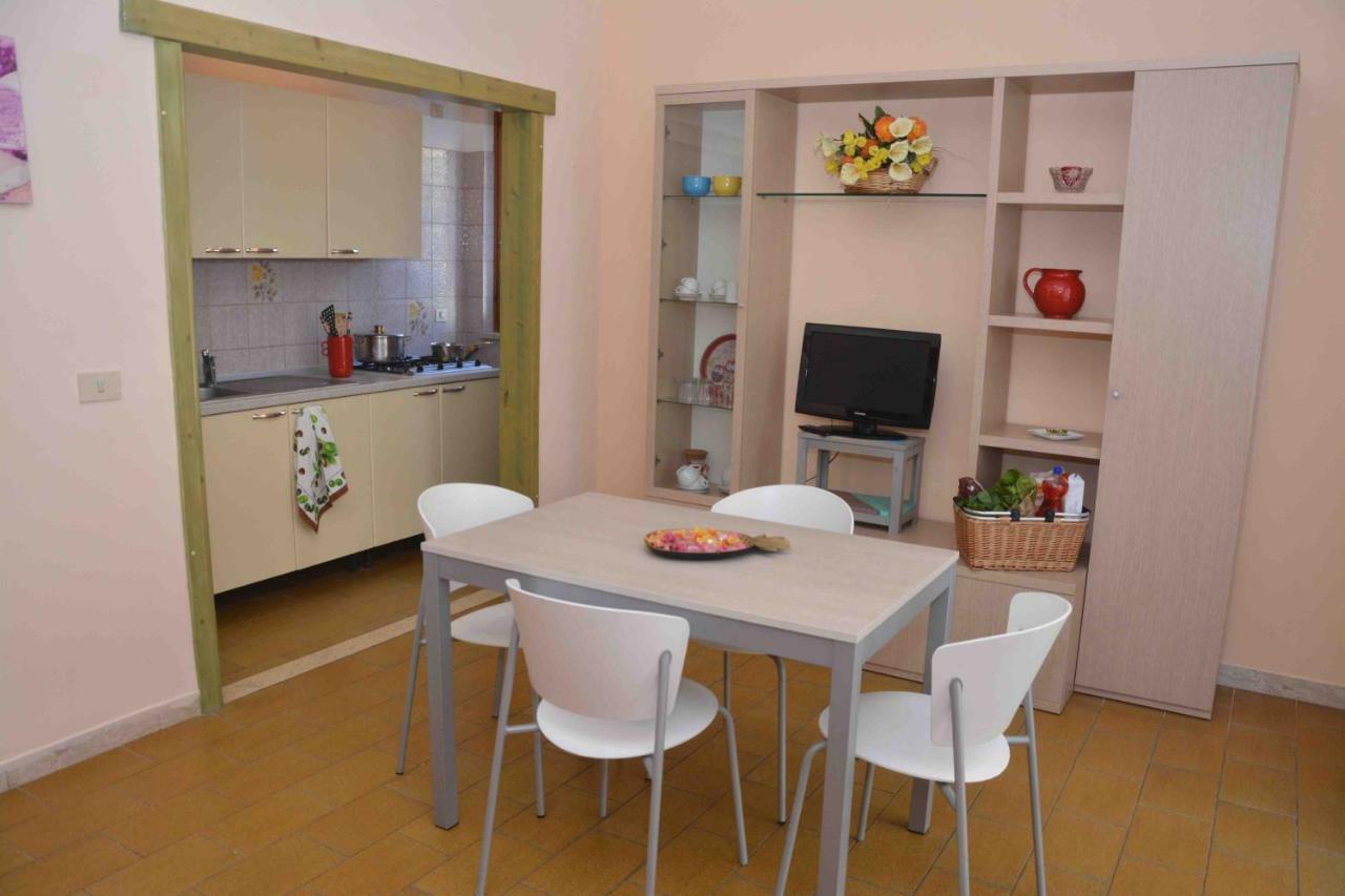 Residence Mare Verde Pietra Ligure Bagian luar foto